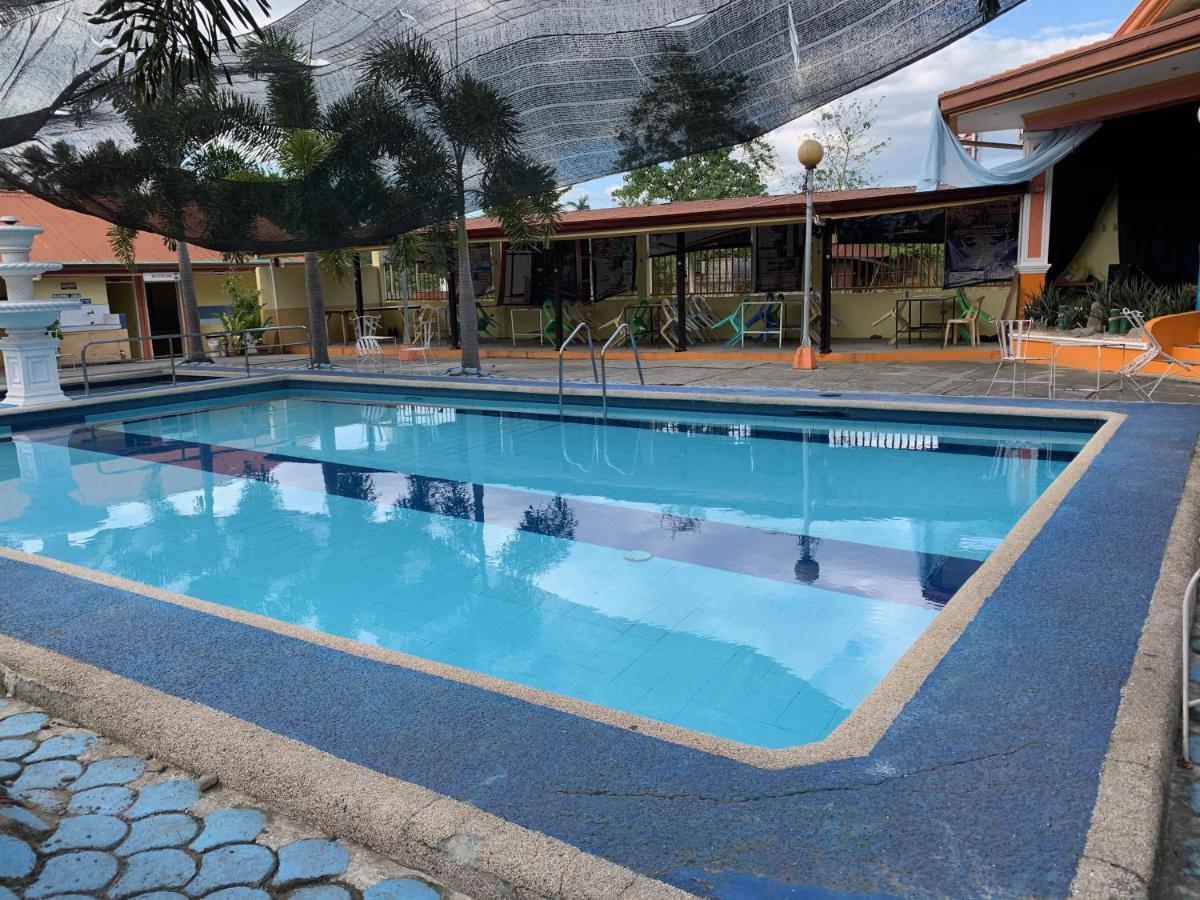 Rufina'S Leisure Center Ξενοδοχείο Tagum Εξωτερικό φωτογραφία
