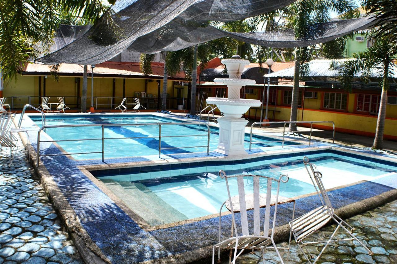 Rufina'S Leisure Center Ξενοδοχείο Tagum Εξωτερικό φωτογραφία